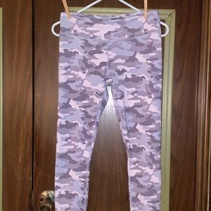 Fabletics Leggings Powerhold Women’s size small